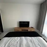 Dobrzec Apartment *